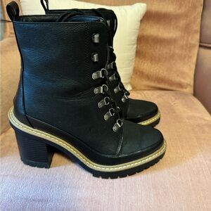 Womens Target Black Lace Up Boots with Chunky Heel